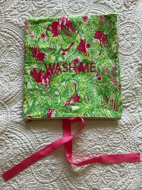 Lilly Pulitzer travel laundry bag